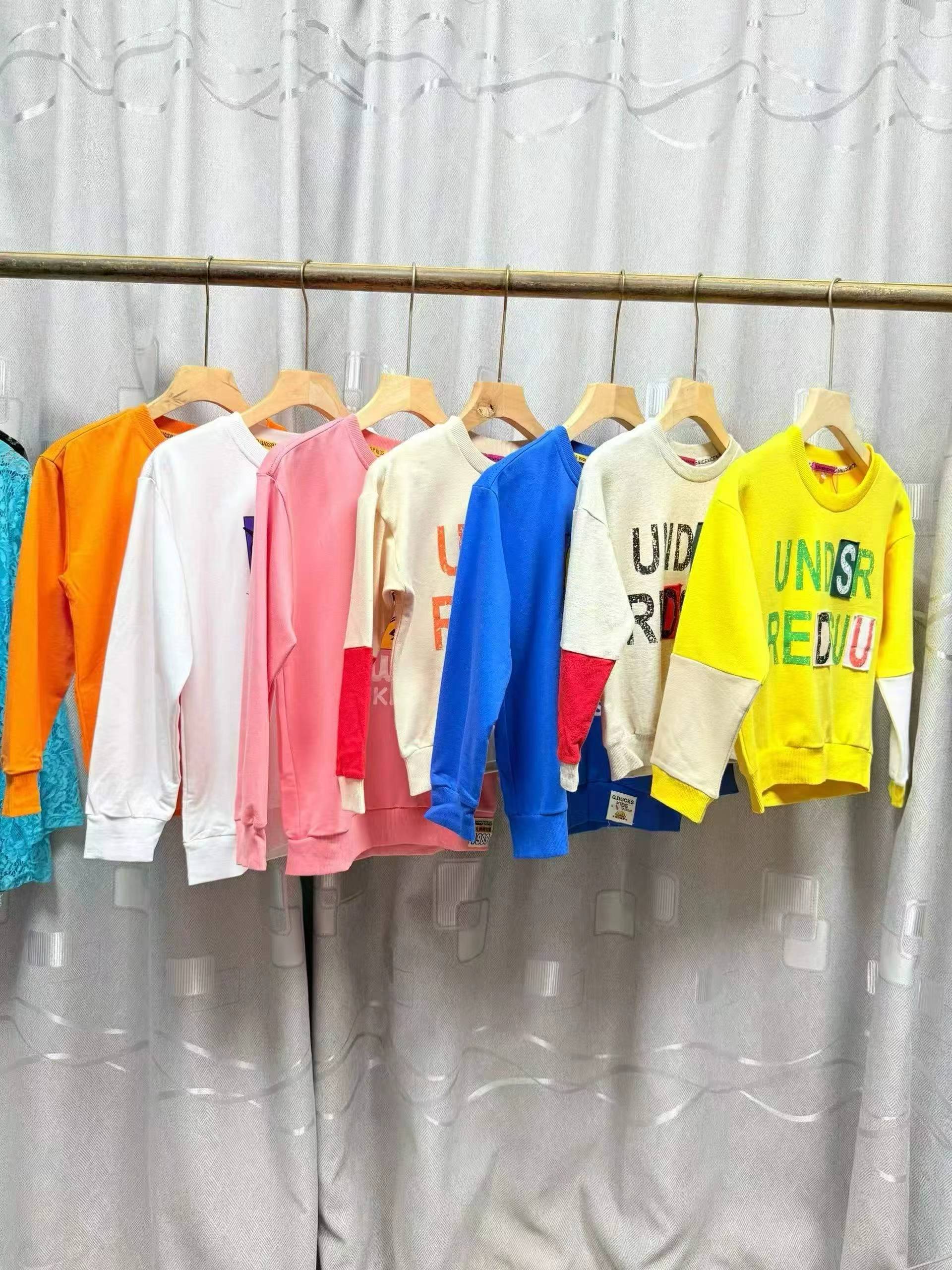 Boys Girls Spring Autumn Cotton Sweatshirts, Size 90-160, About 880 Pieces - Image 3