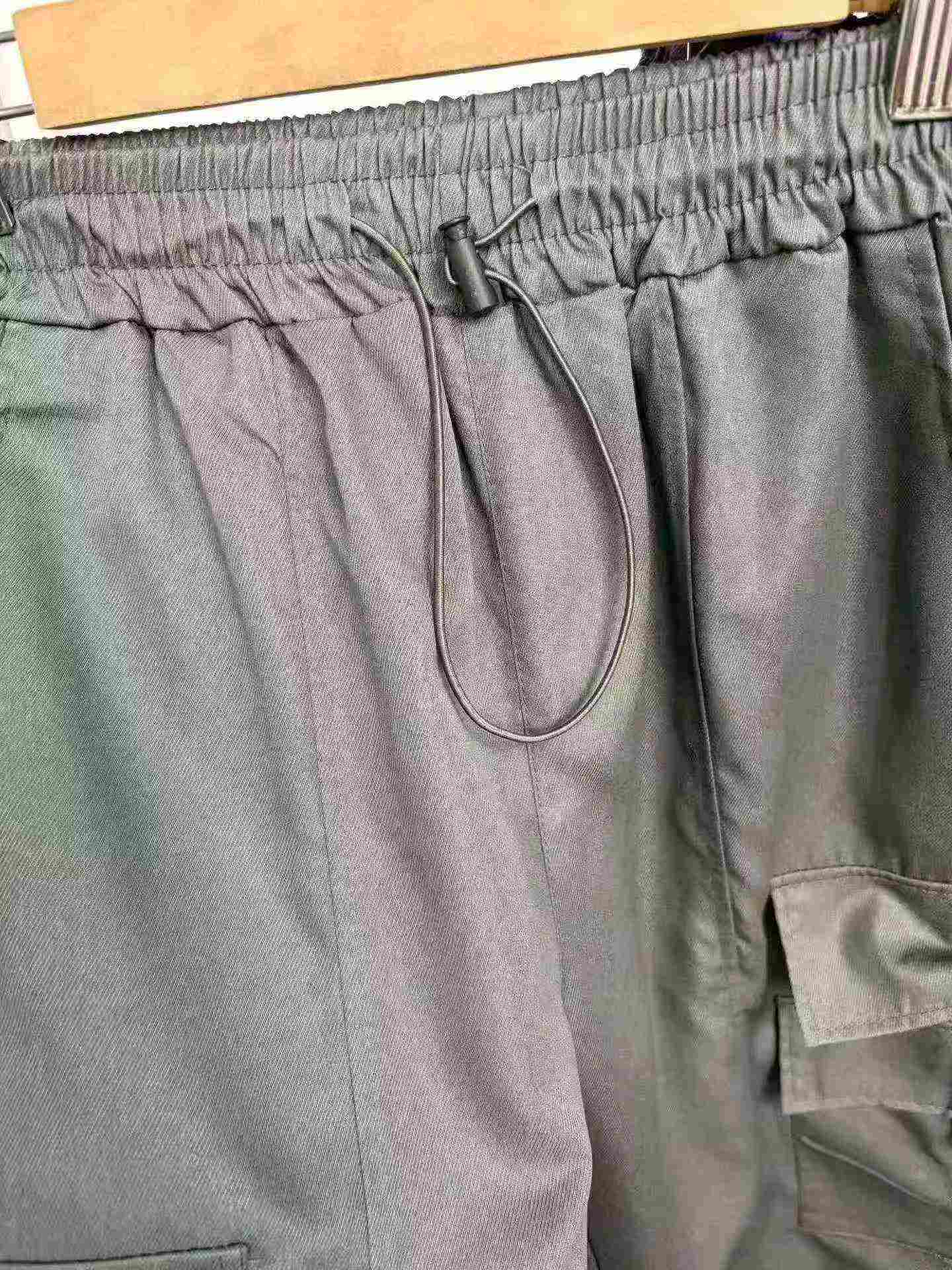 Około 330 sztuk wysokiej jakości cienkich letnich amerykańskich spodni cargo z szerokimi nogawkami, unisex - Image 8