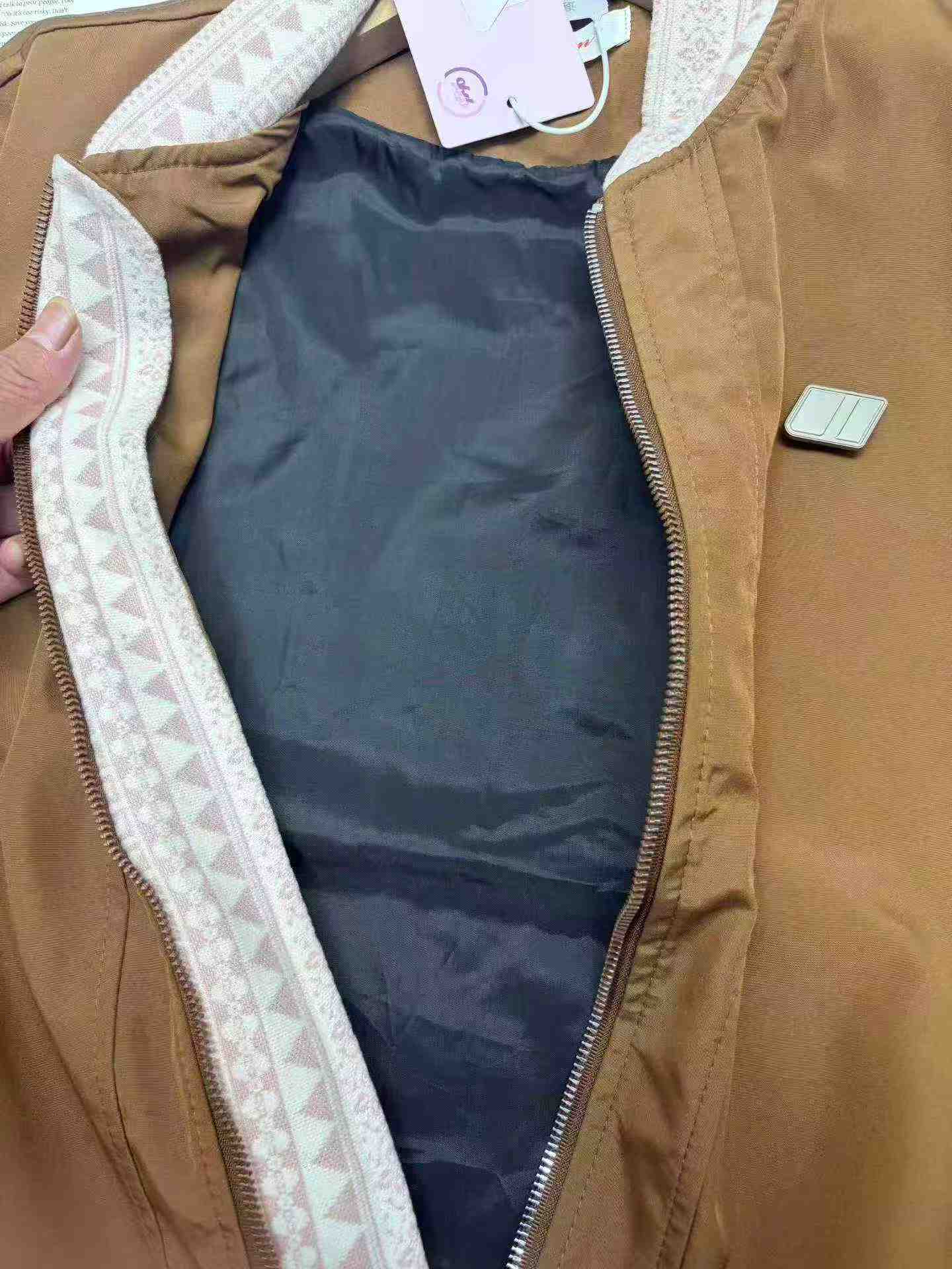 About 200 Pcs High Quality Unisex Embroidered Loose Baseball Jacket - Image 8