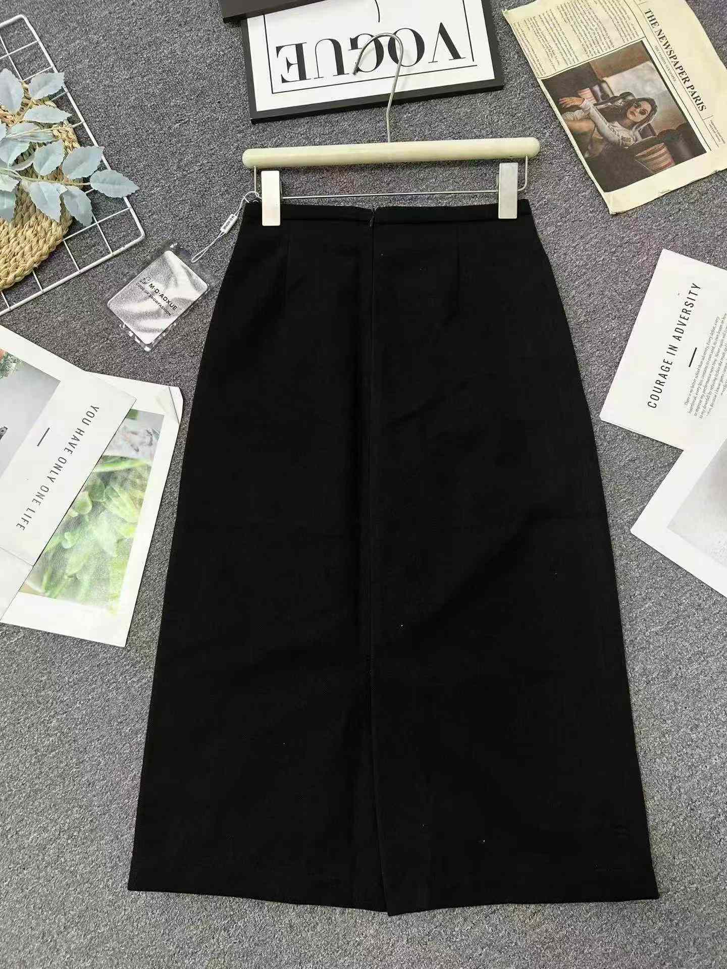 Saia Lápis Midi Evasê Cintura Alta Preta de Lã Outono Inverno 300PCS Liquidação Total - Image 6