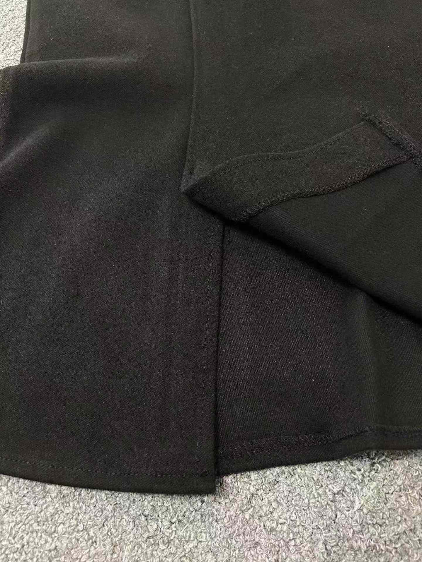 Saia Lápis Midi Evasê Cintura Alta Preta de Lã Outono Inverno 300PCS Liquidação Total - Image 8