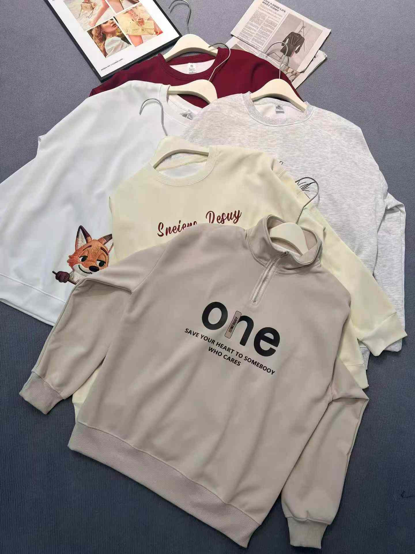 3000 Pcs Unisex Loose Crewneck Sweatshirts - Image 9