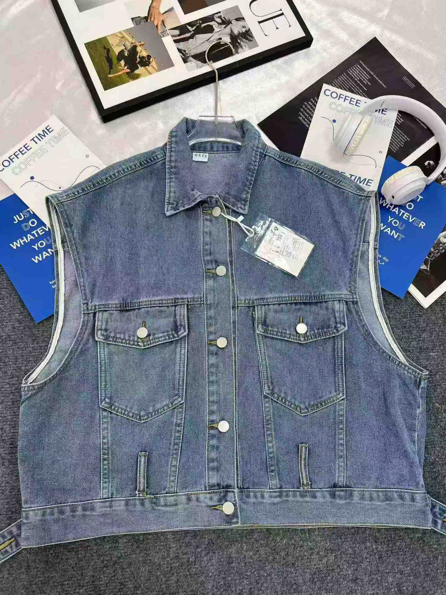 1300 PCS Rompi Denim Baru Kualitas Tinggi & Atasan Denim Lengan Pendek - Image 8