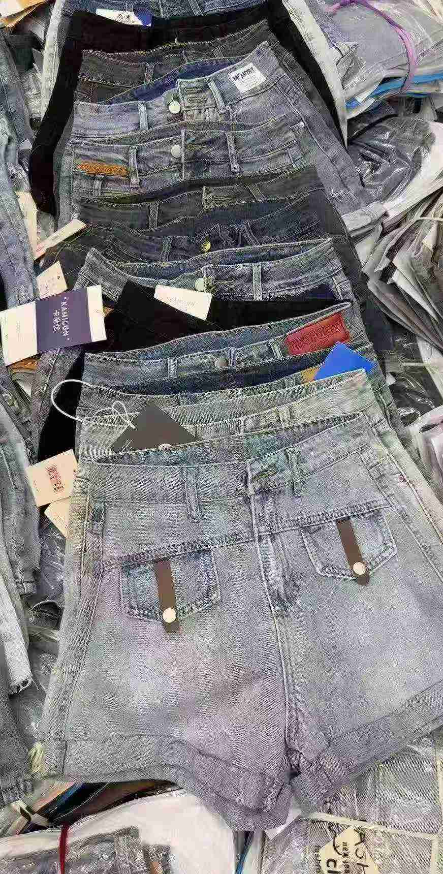 Toptan Stok Fazlası 3000+ Adet Yazlık Hafif Denim Alt Giyim - Image 4