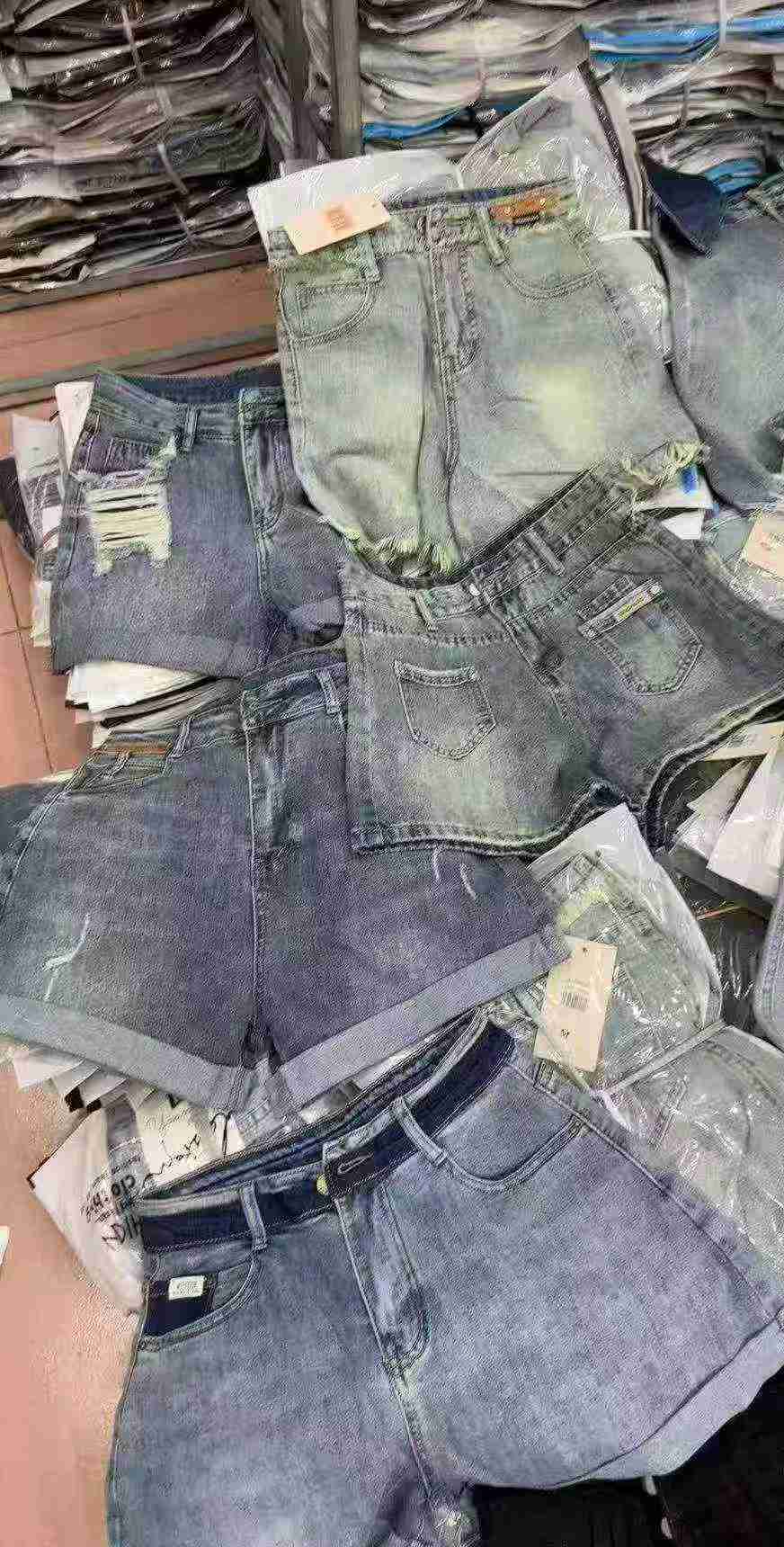 Toptan Stok Fazlası 3000+ Adet Yazlık Hafif Denim Alt Giyim - Image 7