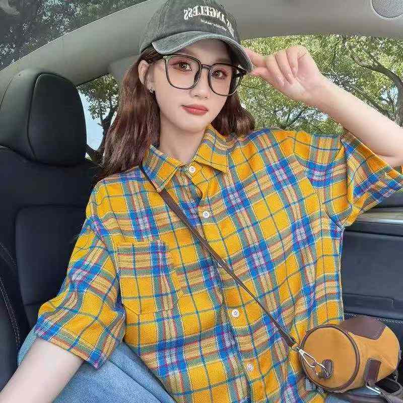 800 PCS امریکن ریٹرو پیلے پلاڈ یونی سیکس چھوٹی آستین ڈھیلی پتلی سن اسکرین شرٹ - Image 2