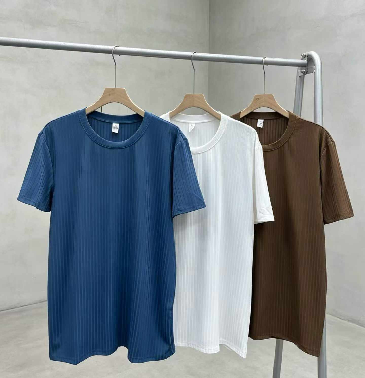 Men's Ice Silk Striped Short Sleeve T-Shirt 717 Pieces - Image 2