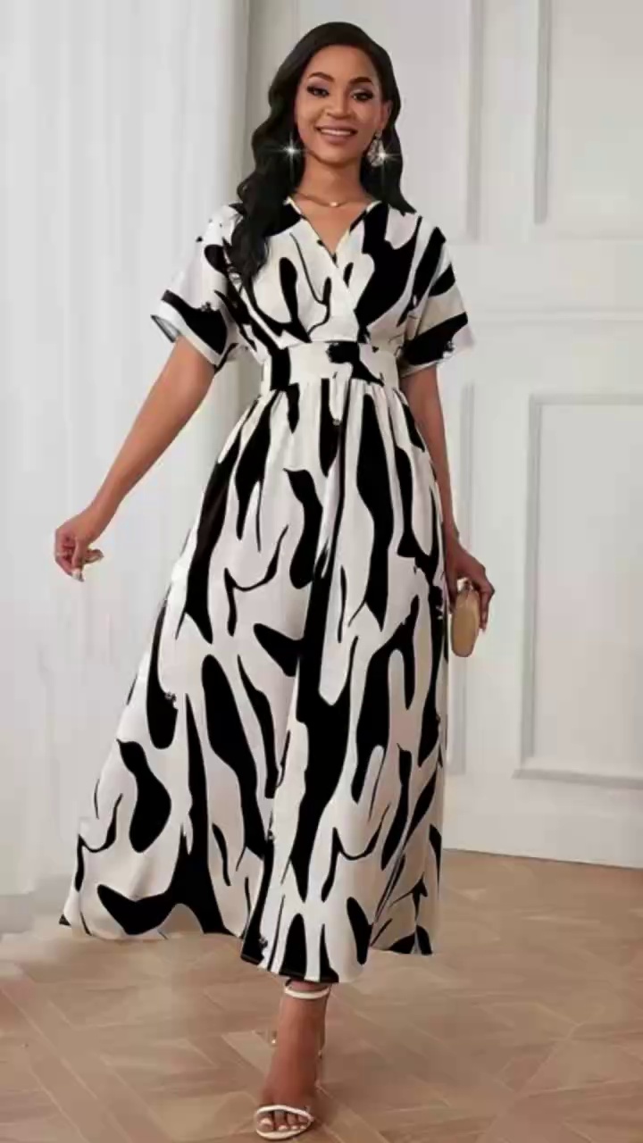 Around 6000 Pieces Fashion Foreign Trade Dresses - Image 1