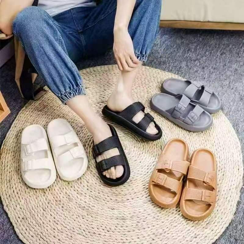 New Summer Women's Slippers Total 8000 Pairs - Image 1