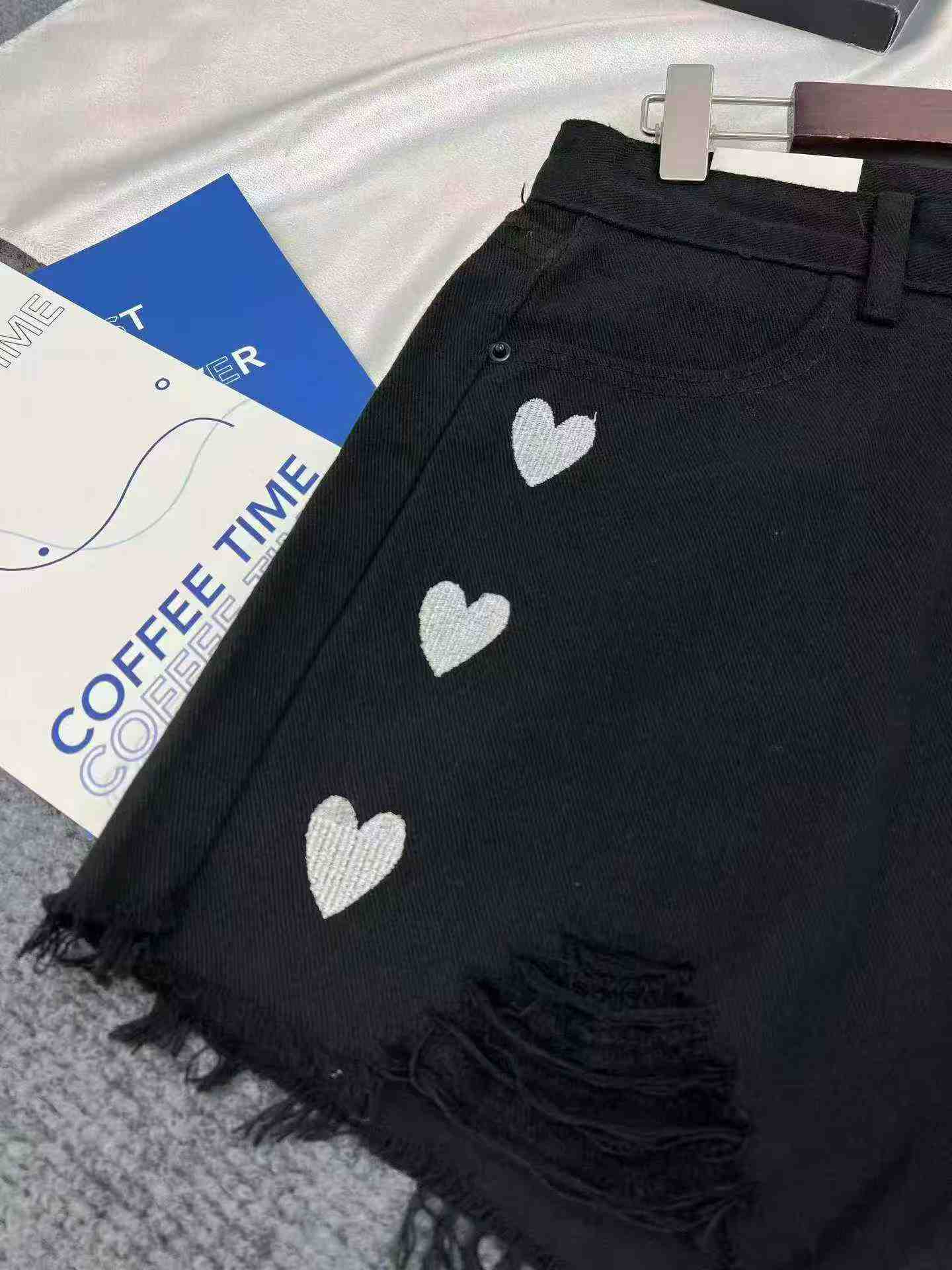 Women's Embroidered Heart High Waist Denim Shorts 260PCS - Image 1