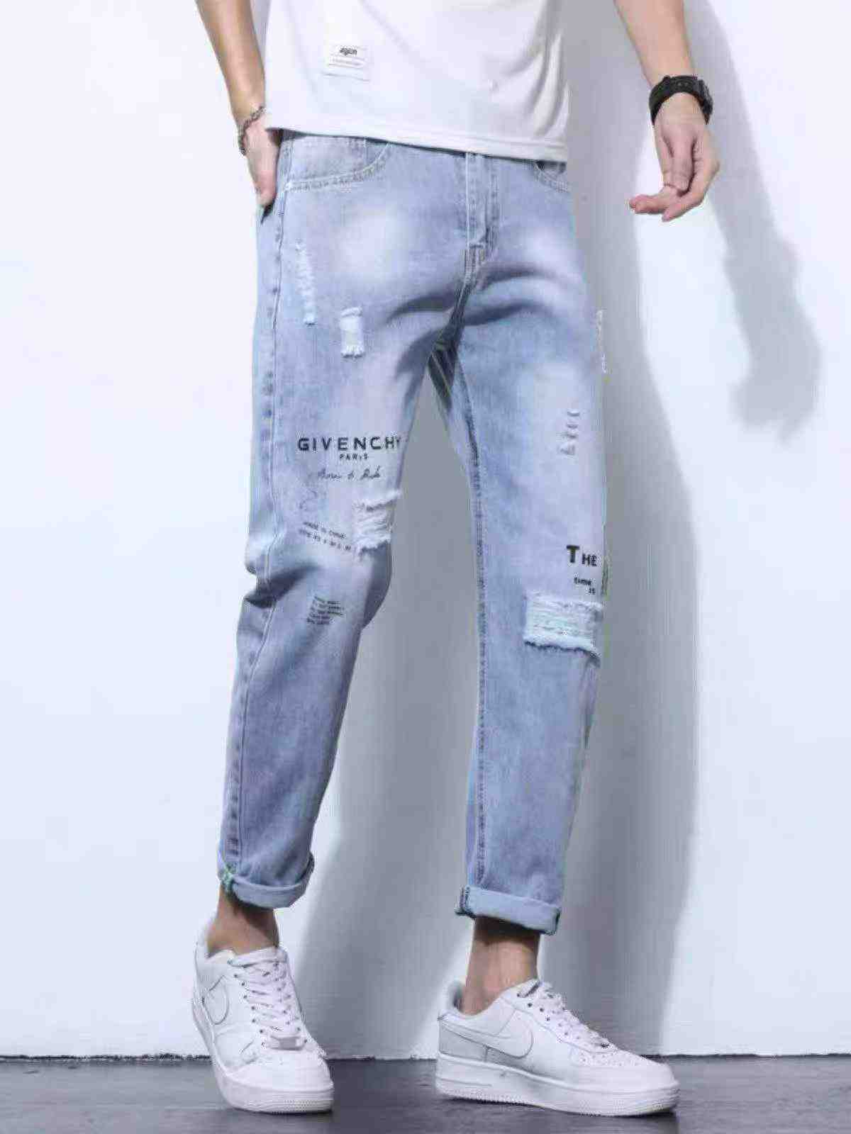 330 Pcs High Street Ripped Men's Light Blue Loose Straight Thin Summer Jeans - Image 1