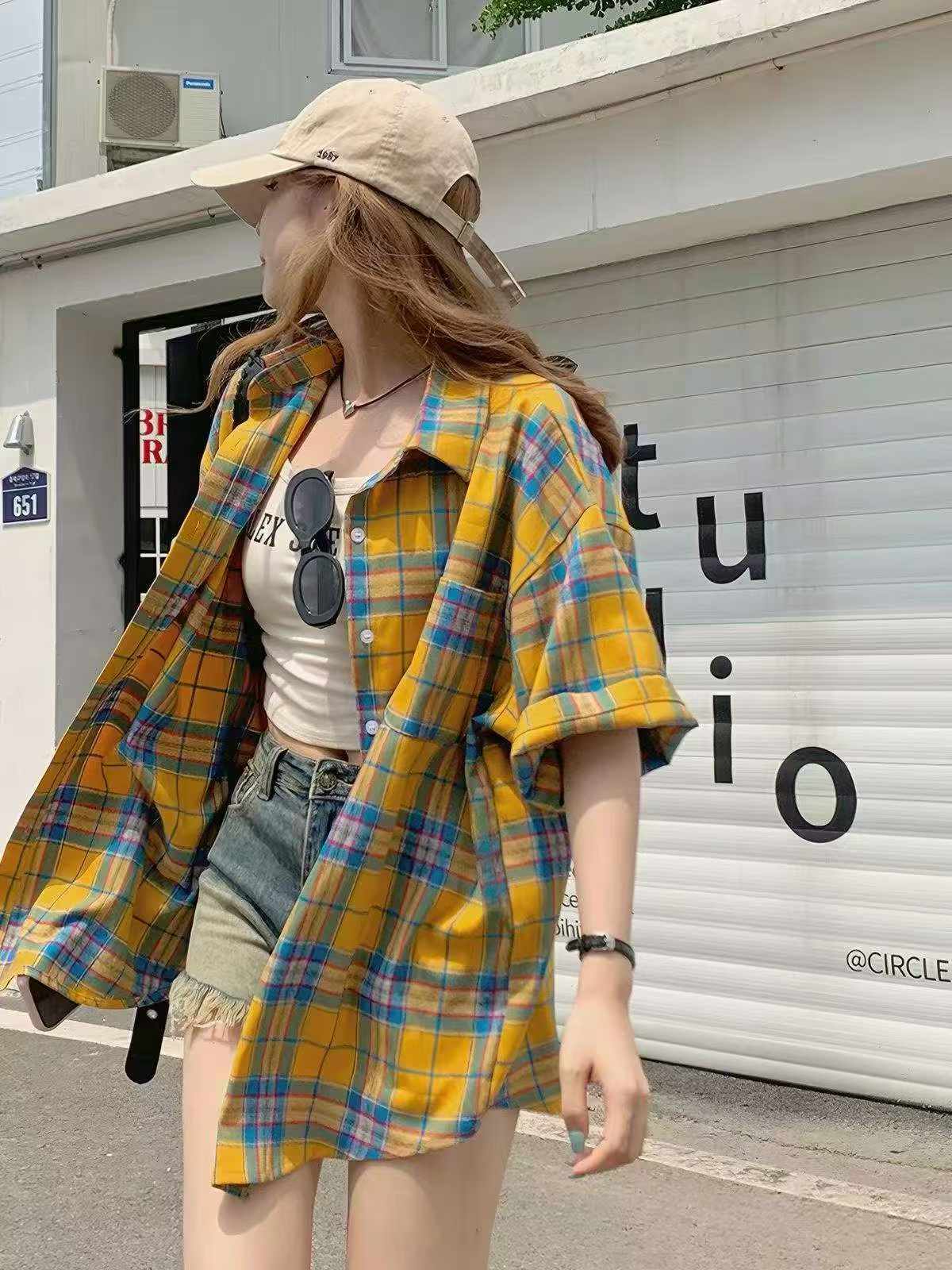 800 PCS American Retro Yellow Plaid Unisex Short Sleeve Loose Thin Sunscreen Shirt - Image 1