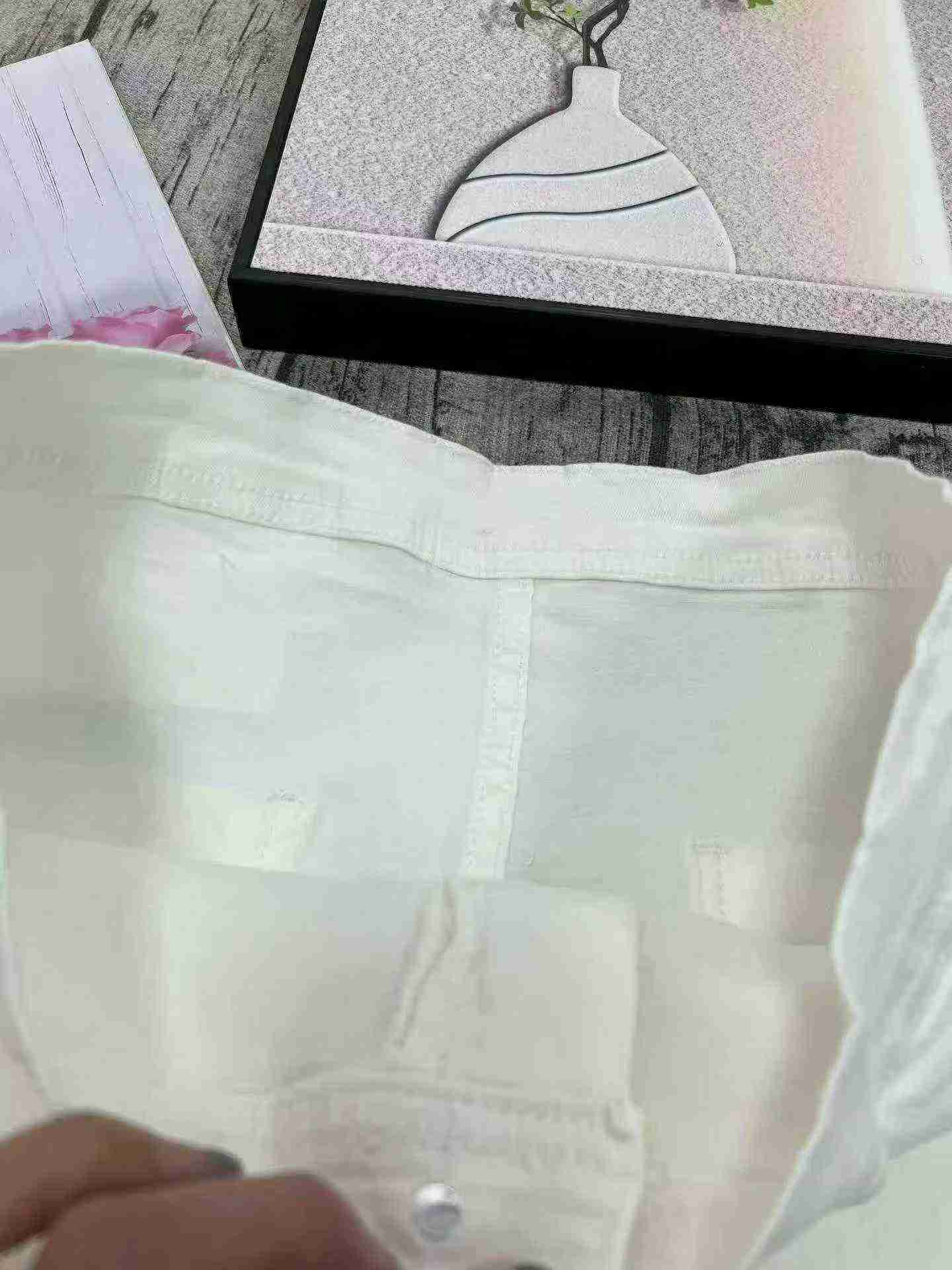 Women's White Stretch High Waist Denim Biker Shorts, Slim Summer 5-Point Shorts, 600 Pieces - Image 1