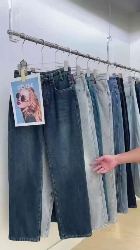 About 400 Pieces Mixed Fleece Lined Jeans - Image 1