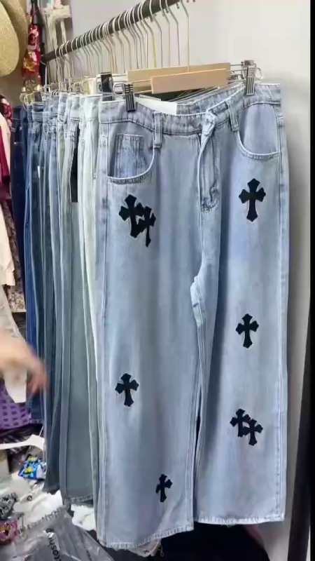 Environ 1800 pièces assorties de jeans longs pour femmes de qualité, déstockage - Image 1