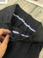 Full Stock Clearance: 260pcs Women's Black Split Hem Suit Pants, S-XXL, Ankle-Length Wide Leg, Seam-Bound Lining, Independent Packaging, Spring & Autumn, 12.3 CNY/Piece - Image 2