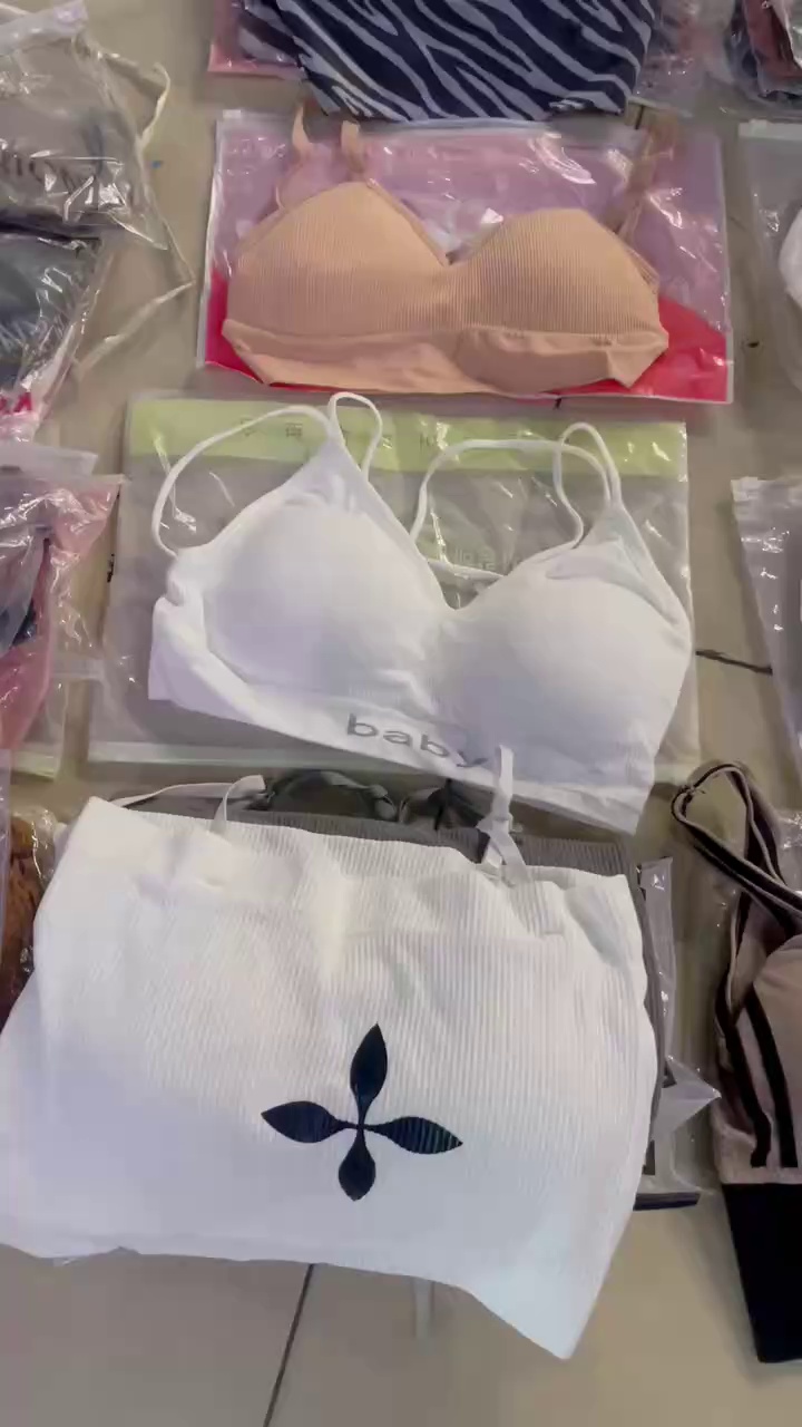 1870 Pcs Bulk Wholesale Seamless Backless Camisoles with Chest Pads - Chinese Clothing Stock Lots - Image 1