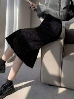 Spring Black Chanel-Inspired Glitter Chenille Midi Straight Bodycon Skirts | 303 Pcs (L-2XL) | Tagged & Individually Packaged | Stock Lot Wholesale 6.4 CNY/Pc - Image 6