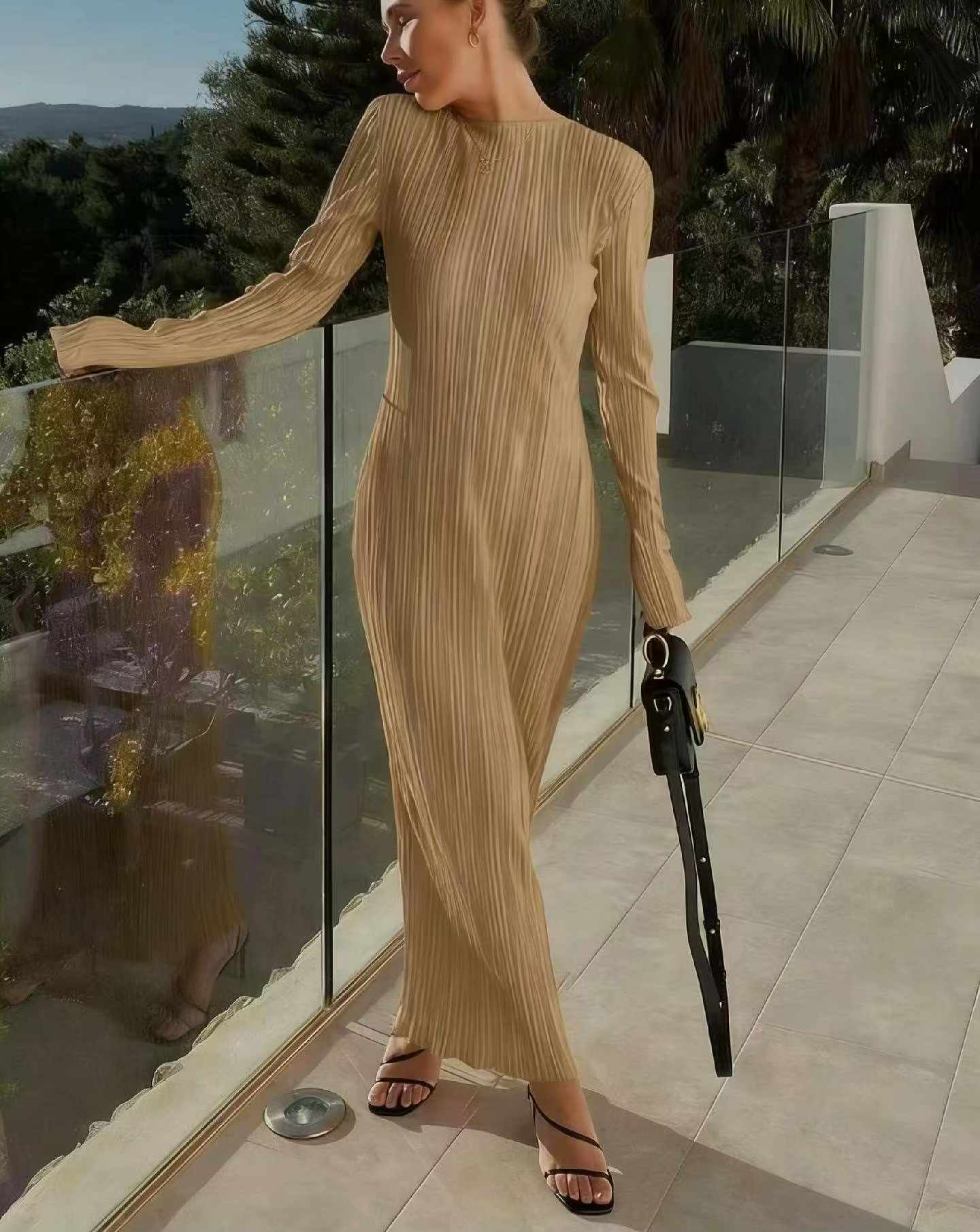 Bulk Stock Lot: Spring Branded Original Elastic Pleated Maxi Dresses, S-XL, 713 Pcs with Hangtags & Individual Packaging - Wholesale Export - Image 2