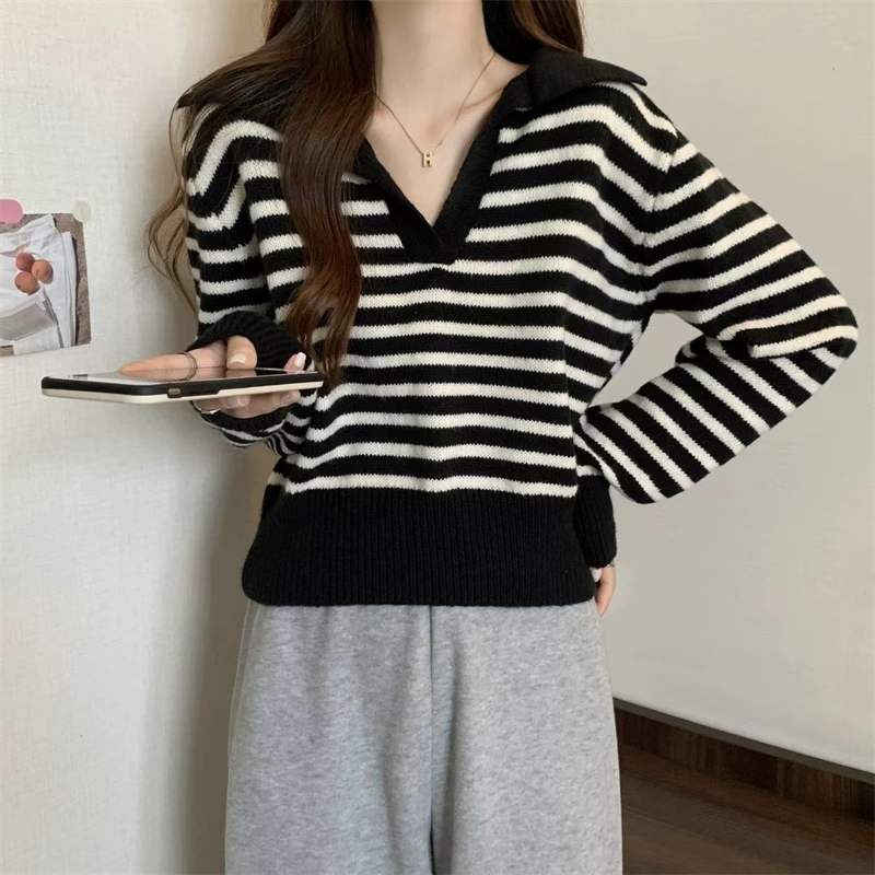 Full Stock Lot: 140 Pcs Korean Style Color-Block Striped Polo Collar Long Sleeve Knit Tops - Soft & Stretchy, One Size, Individually Packed, 7.4 CNY/Piece - Image 2