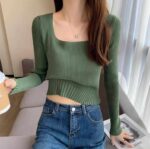 203pcs Spring Plain Minimalist Stretch Slim-Fit Long Sleeve Knit Tops | Chinese Clothing Stock Lot Wholesale at 5.4 CNY Each - Image 4