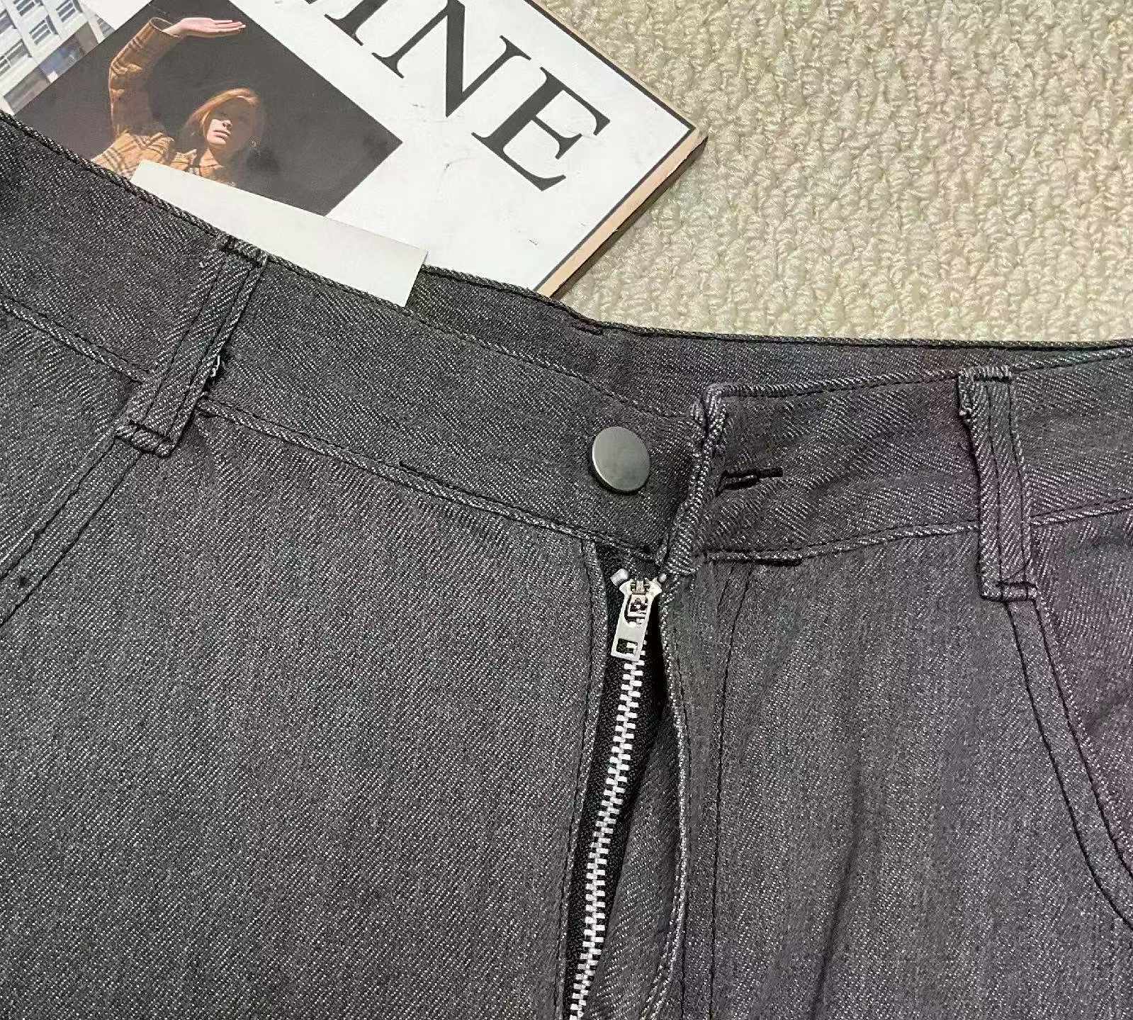 Spring/Summer Vintage Washed Cotton Distressed Straight Wide-Leg Jeans - XS to 2XL, 1072 Pieces, Full Clearance 8.3 CNY/Pc, Independent Packaging with Waist Tag - Image 2