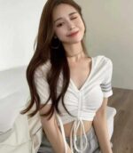 365pcs Summer Seductive V-neck Drawstring Knit Short Sleeve Tops | Soft Stretchy One Size | Chinese Clothing Stock Lot | Bulk Wholesale Export CNY6.4/pc - Image 3