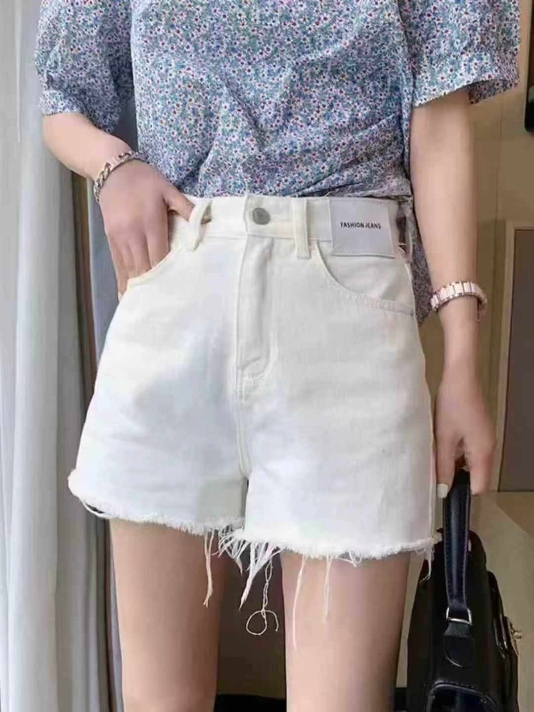 560pcs High-Quality Korean-Style Mixed Denim Stock Lots | Shorts, Skirts, Capris | Thick High-Cotton Stretch Fabric | Sizes 25-32 | Bulk Wholesale @10.4 CNY/Piece - Image 2