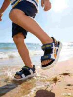 Clearance Kids' Sandals & Beach Shoes - Chinese Clothing Stock Lots | Bulk Wholesale Export - Image 9