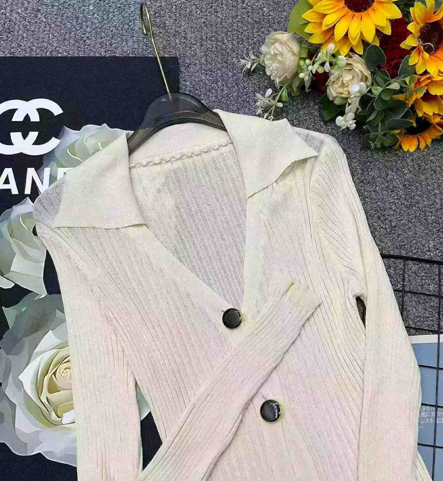 140pcs Spring Korean-Style Chanel-Inspired Stand Collar Ice Silk Knit Cardigans | Bulk Clothing Wholesale CNY6.4/PC - Image 2