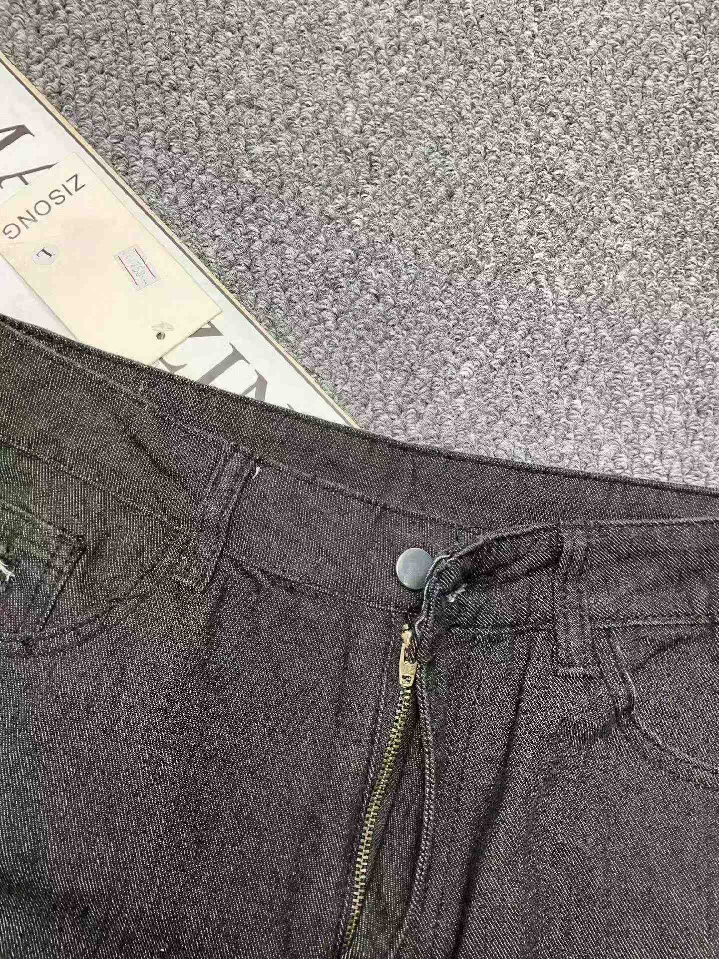 Vintage American Style Loose Plus Size Ripped Denim Dad Jeans for Women - Spring/Summer, S-2XL, 1120 Pcs, Individually Packaged with Waist Tags | Bulk Stock Lot Wholesale - Image 2