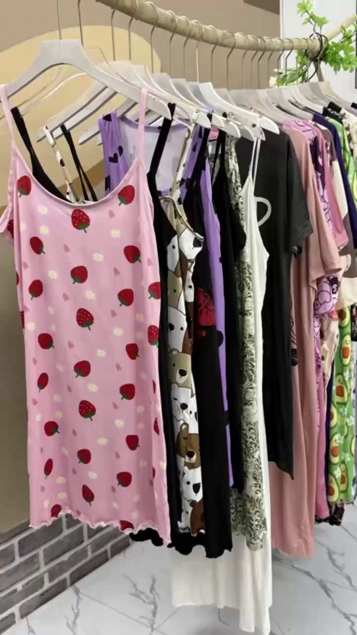 613 Pcs Chinese Clothing Stock Lots: Loose Fit Women's Dresses, Stretchy Soft Fabric, XS-5XL, Individually Packed | Wholesale Export - Image 1