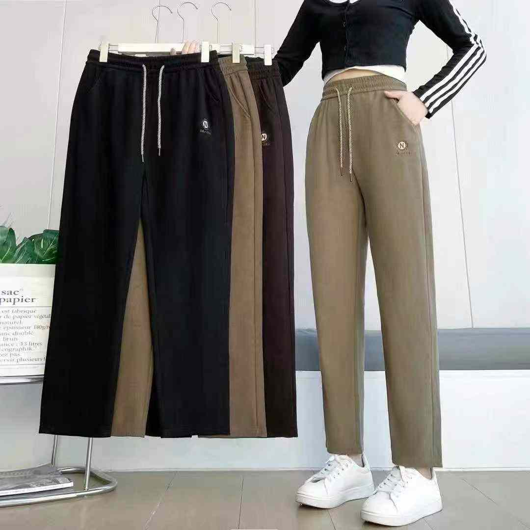 Autumn Molar Velvet Mom Pants (Straight Hem, with Pockets) - 800 Pieces Full Stock Clearance at 16.3 CNY/Piece, 4 Colors & Sizes 2XL-5XL - Image 1