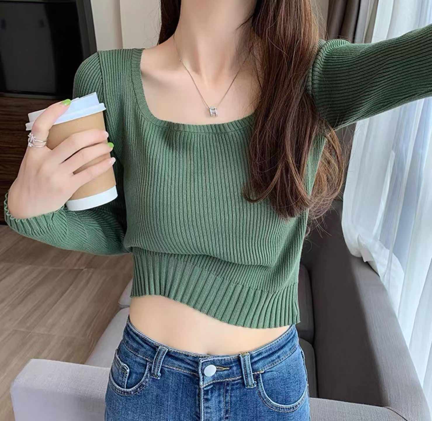 203pcs Spring Plain Minimalist Stretch Slim-Fit Long Sleeve Knit Tops | Chinese Clothing Stock Lot Wholesale at 5.4 CNY Each - Image 1