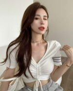 365pcs Summer Seductive V-neck Drawstring Knit Short Sleeve Tops | Soft Stretchy One Size | Chinese Clothing Stock Lot | Bulk Wholesale Export CNY6.4/pc - Image 1