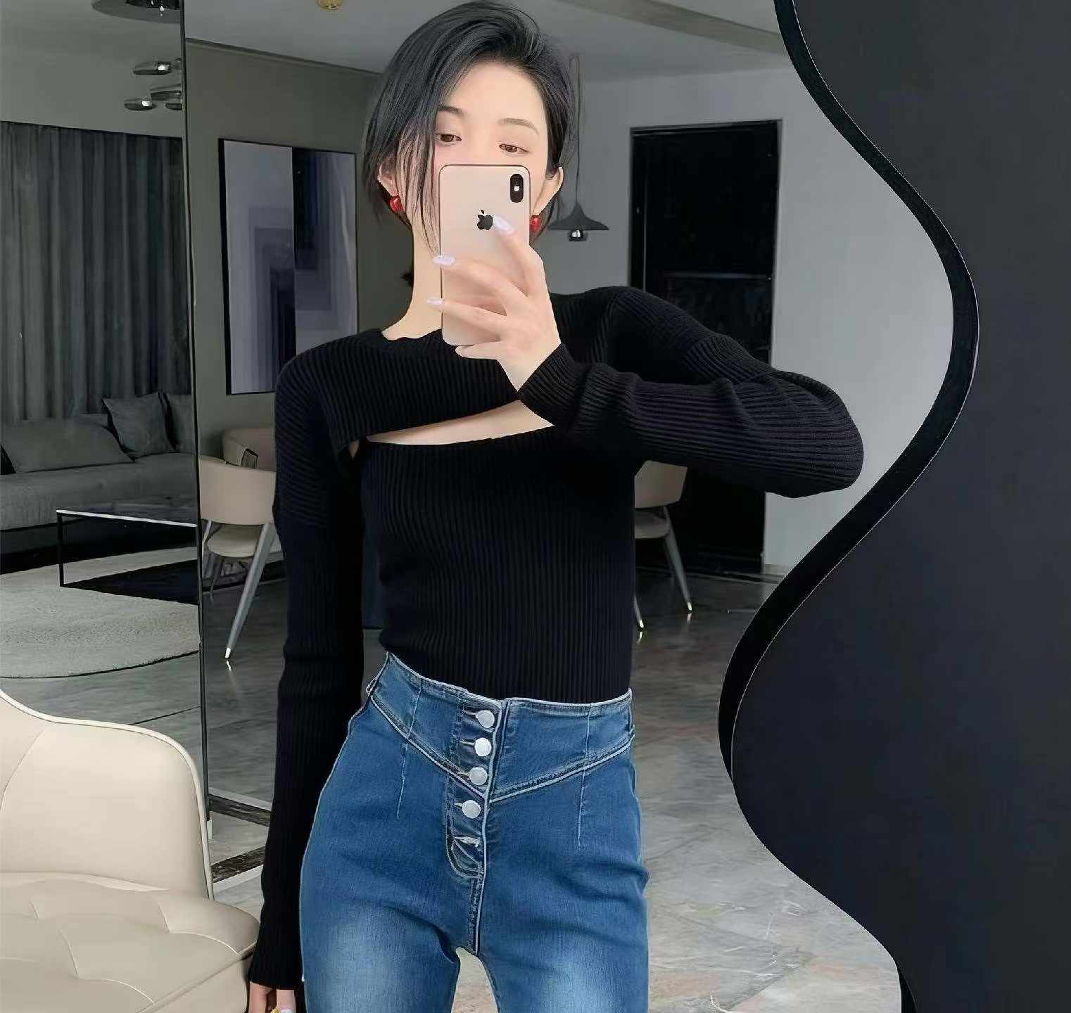 Bulk Spring Sexy Knit Sweater 2-Piece Sets - Soft Stretchy Fabric, One Size, Individual Packaging, ~360 Units, 7.4 CNY/Set | Stock Lot Wholesale Export - Image 1