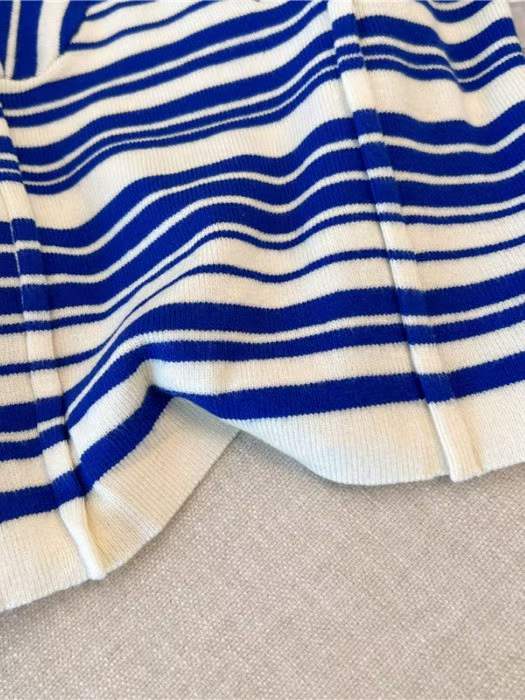 150 Pcs Brand Original Contrast Striped Knit Camisoles, Summer Vintage Niche Design, Soft Stretch Fabric, Tagged & Individually Packed, Full Stock Lot @ 5.4 CNY Each (Wholesale Export) - Image 1
