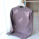 Bulk Mixed Color Women's Core Spun Yarn Sweaters for Middle-aged Mothers Chinese Clothing Stock Clearance Wholesale - Image 9