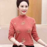 Bulk Mixed Color Women's Core Spun Yarn Sweaters for Middle-aged Mothers Chinese Clothing Stock Clearance Wholesale - Image 6