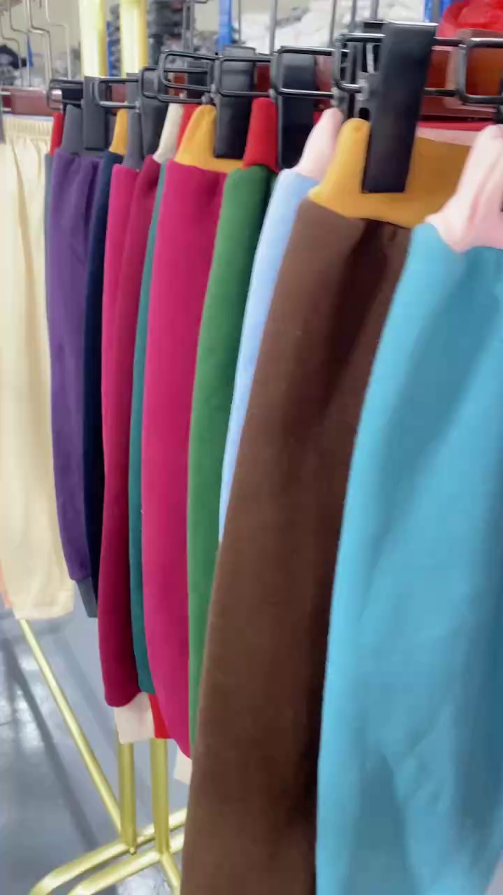 Clearance Bulk Fleece Lined Cotton Kids Sweatpants (2-6 Years) Chinese Clothing Stock Lots Wholesale - Image 1