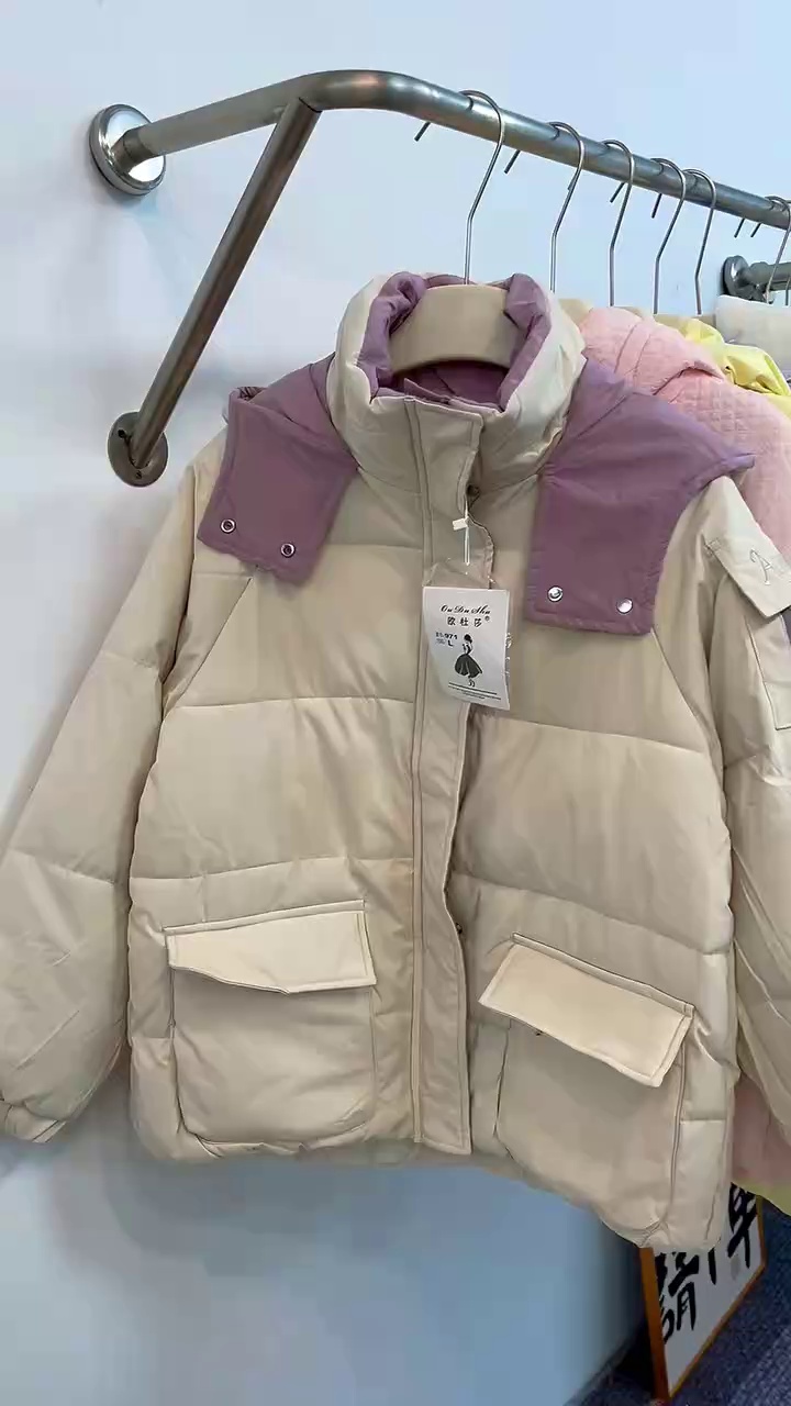 Bulk Clearance Women's Loose Cotton Padded Puffer Jackets Chinese Clothing Stock Lots - 1040pcs Total - Image 1