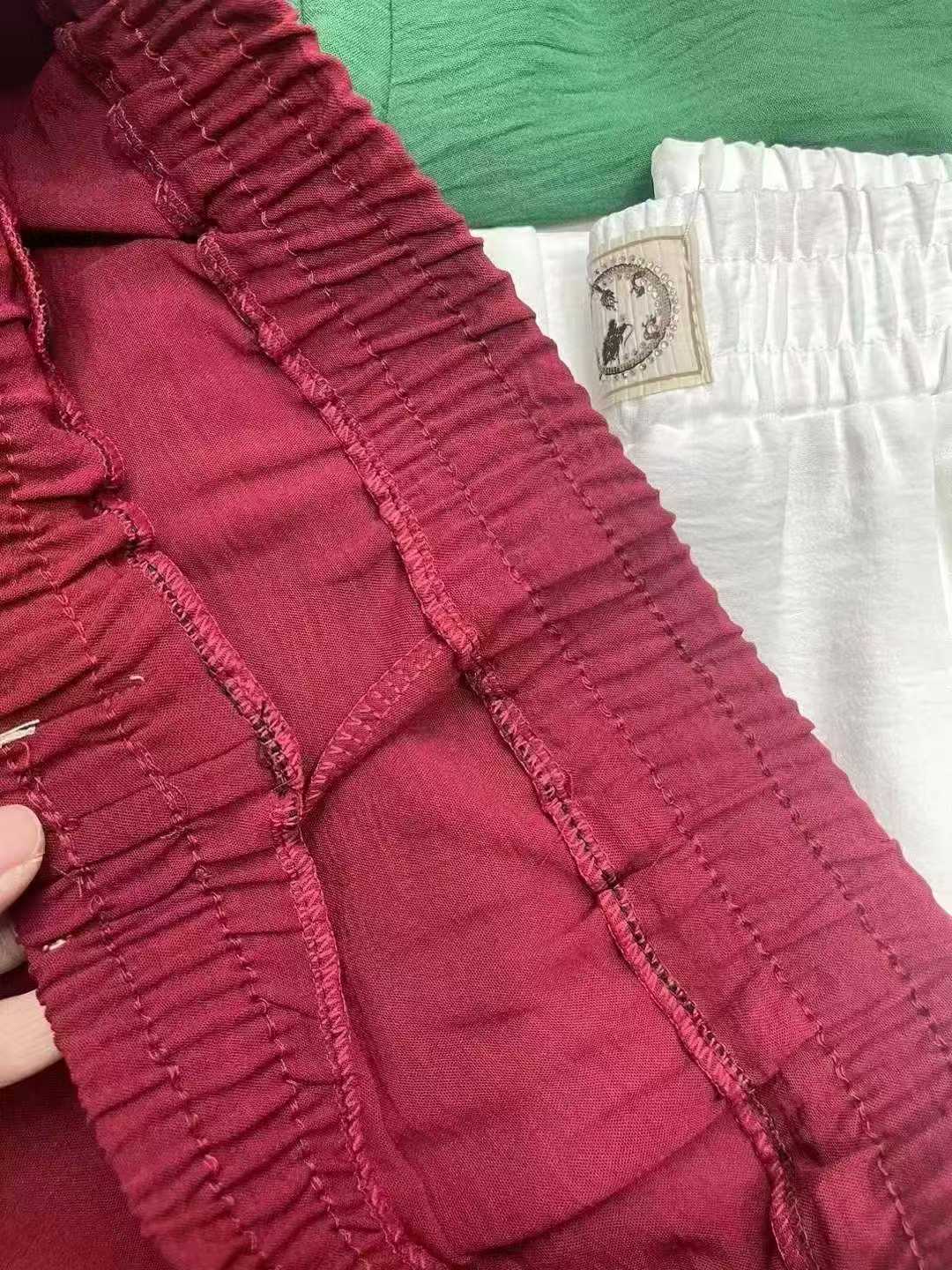 Clearance Bulk Summer Ice Silk Crepe Elastic Waist Wide Leg Cropped Pants For Middle-Aged Elderly Women Stock Wholesale - Image 2