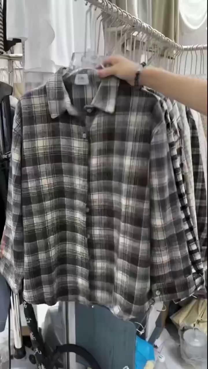 Clearance Sale Thickened Brushed Plaid Shirt Outerwear Bulk Wholesale Export 50pcs Min Order 20.4 CNY - Image 1