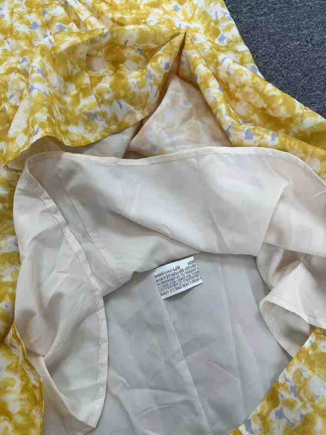 Bulk Wholesale French Tea Break Yellow V-neck Floral Women's Slim Waist Long Dresses Chinese Clothing Stock Lots - Image 2