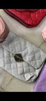 Clearance 50000 Pcs Assorted Women's Bags Stock Lot For Bulk Wholesale Export - Image 4