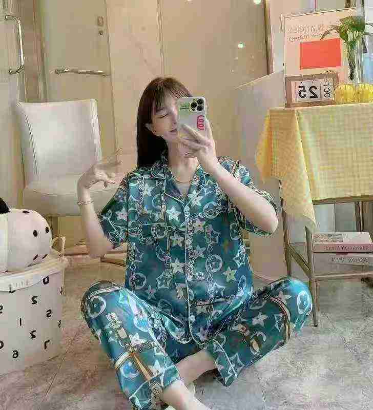 4600 Sets Women's Faux Silk Pajama 2-Piece Set Summer Thin Short Sleeve Plus Size Loungewear Stock Clearance - Image 2