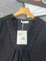 European Style Black V Neck Hollow Out Loose Half Sleeve Chiffon Lace Blouse Women Bulk Stock Wholesale Clearance - Image 4