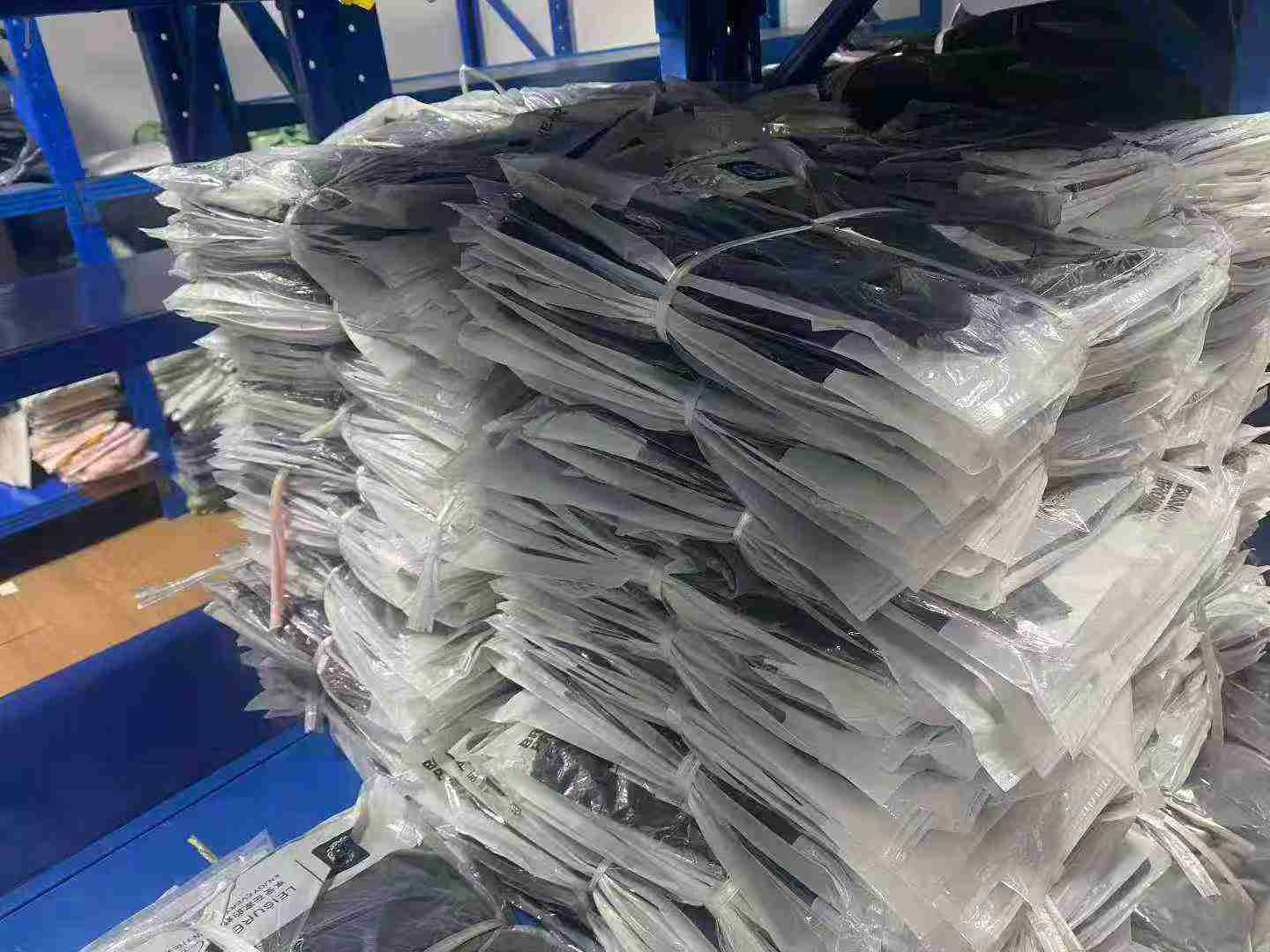 Full Clearance Approx 400 Pcs High Quality Korean Style Slim Fit Short Zipper Slit Tops, Sizes S-2XL, Solid Color, Individually Packed With Hangtag - Image 2