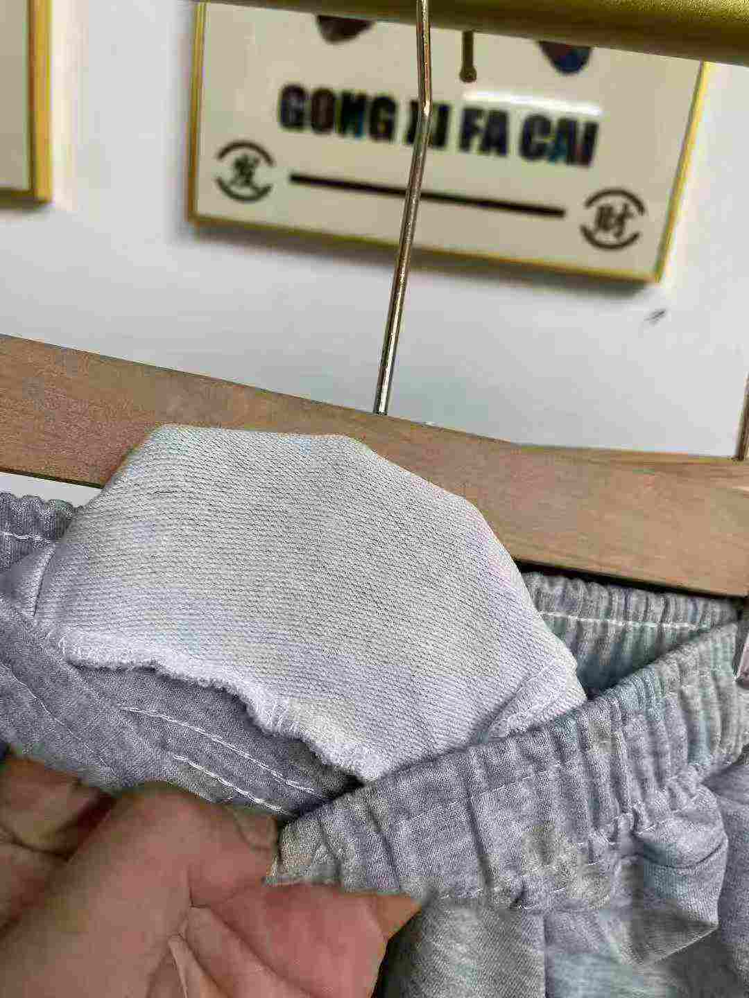 Approx 600 Pcs High Quality Trendy Brand Big Kids Spring Summer Cotton Jogger Sweatpants Full Clearance - Image 2