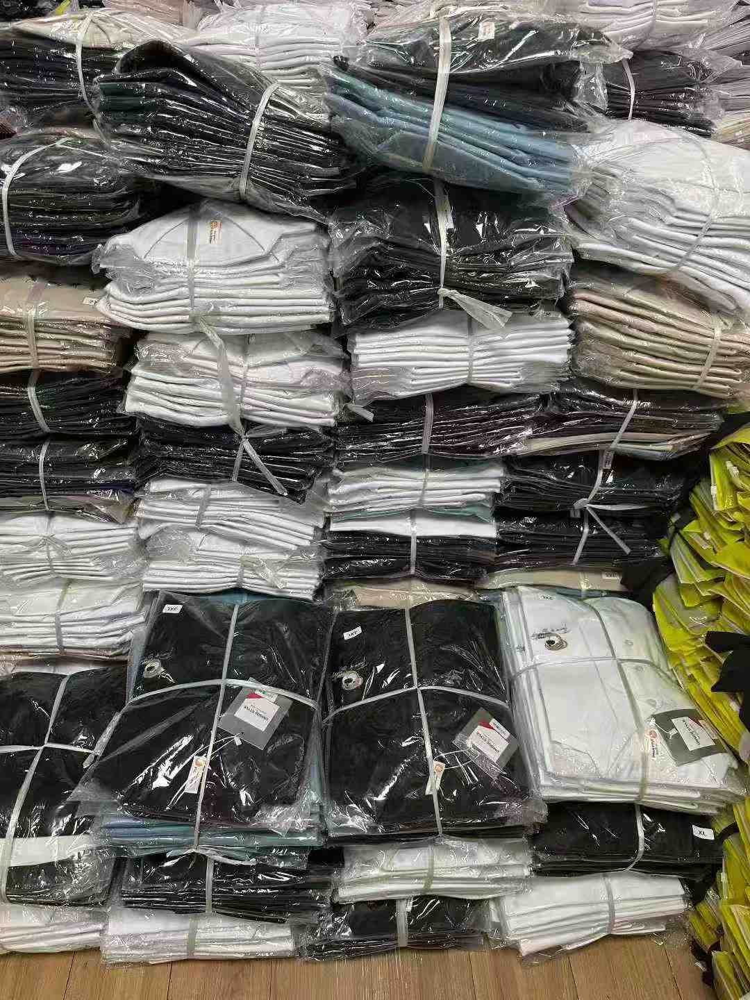 About 970 PCS High Quality Summer Trendy Heavy Embroidered Pure Cotton Polo Shirts, Size M-4XL, 2 Styles 4 Colors (Bear Style ~200 PCS Black & White Only), With Tags Individual Pack - Image 2